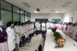 强化督导，规范管理——院领导深入临床科室参加早交班