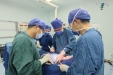 多学科专家联手“小切口接力手术”攻克胸骨后巨大甲状腺肿瘤